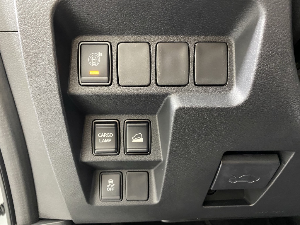 2025 Nissan Frontier SV photo 16