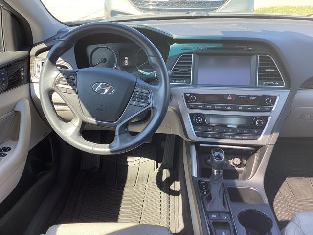 2017 Hyundai Sonata Limited photo 21