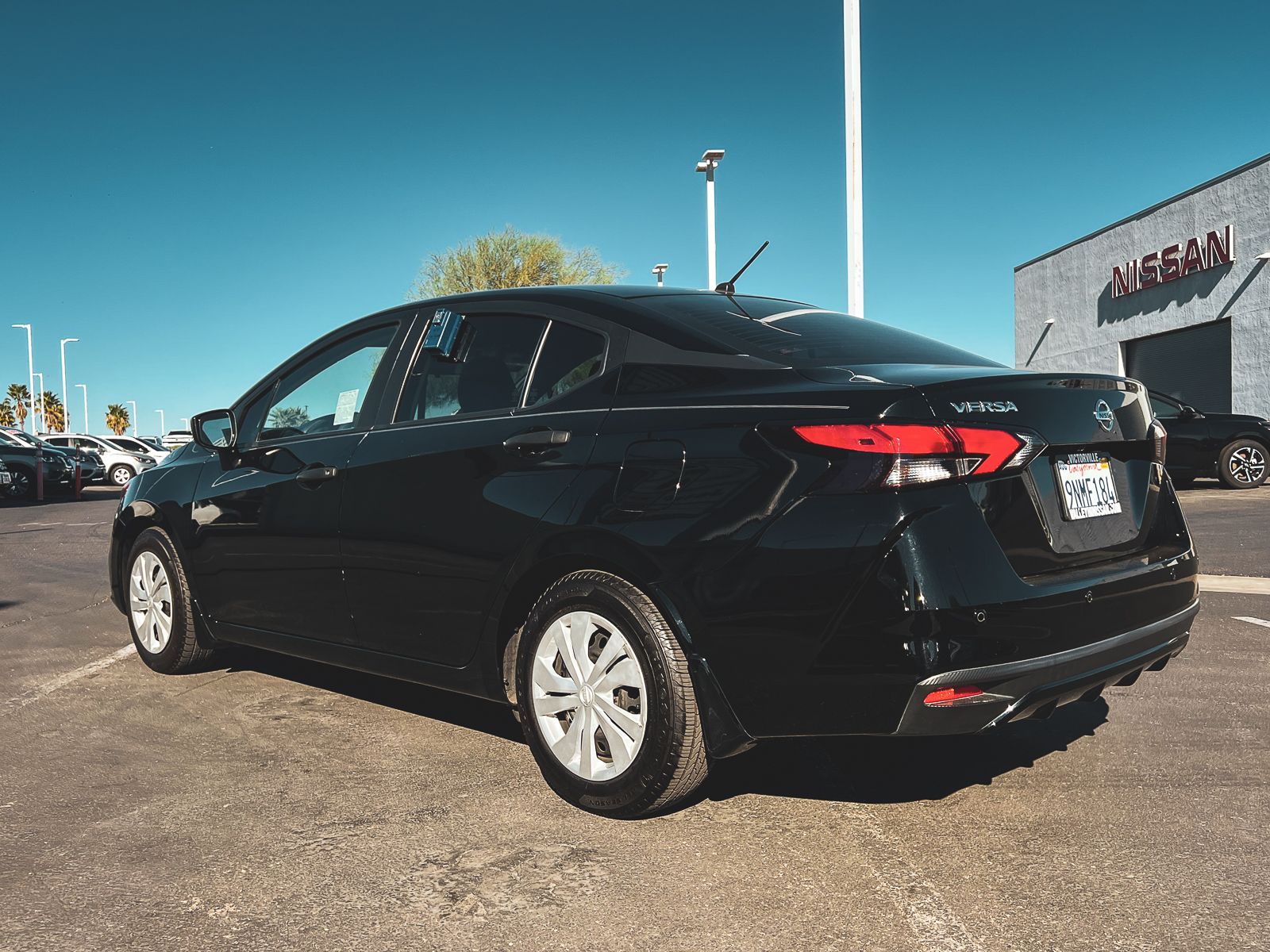 2022 Nissan Versa 1.6 S photo 4