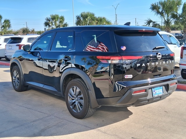 2024 Nissan Pathfinder S photo 4