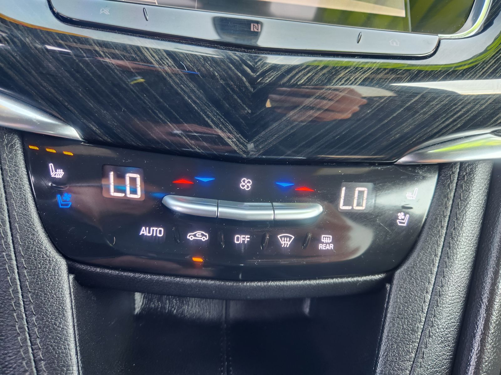 2020 Cadillac XT6 Premium Luxury photo 21