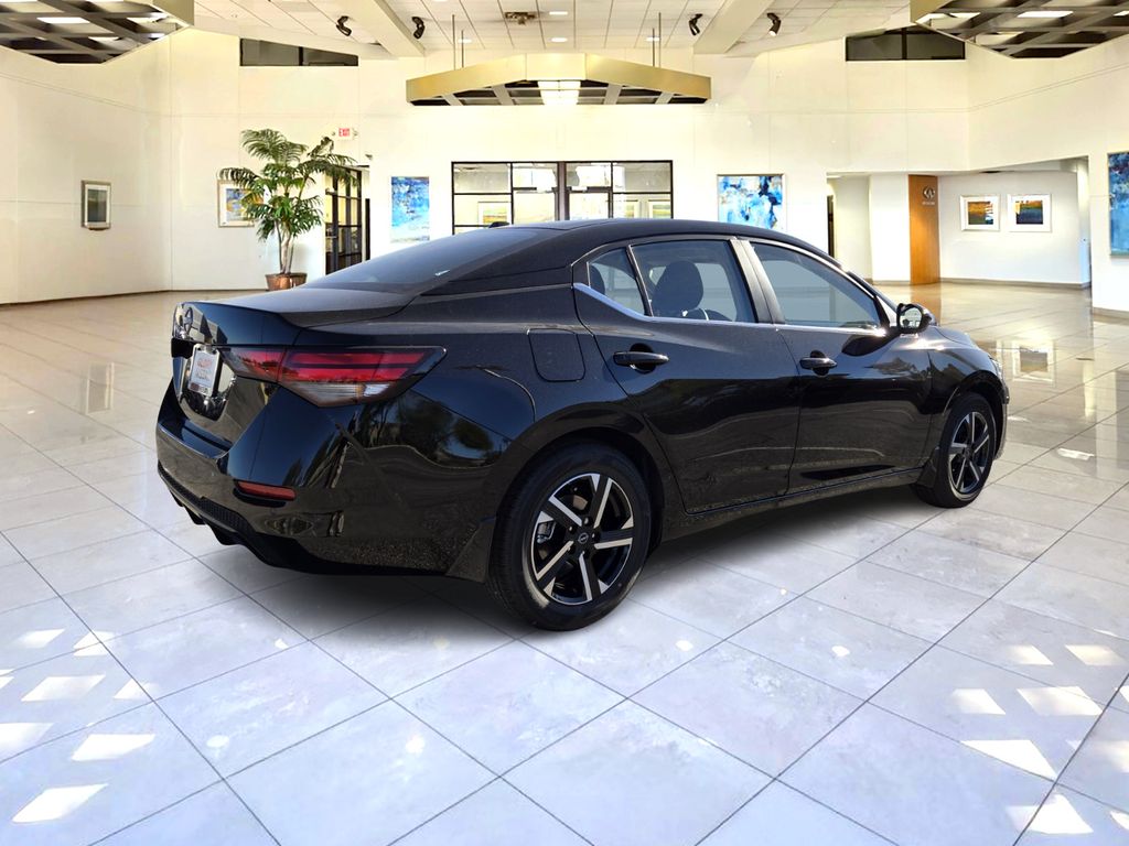 2025 Nissan Sentra SV photo 4