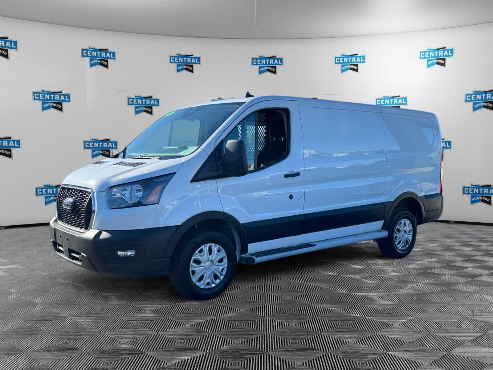 2024 Ford Transit Van Base's photo