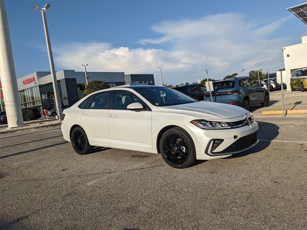 2025 Volkswagen Jetta 1.5T SE photo 9