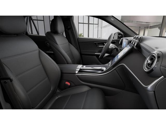 2025 Mercedes Benz GLC 350e 4MATIC photo 4