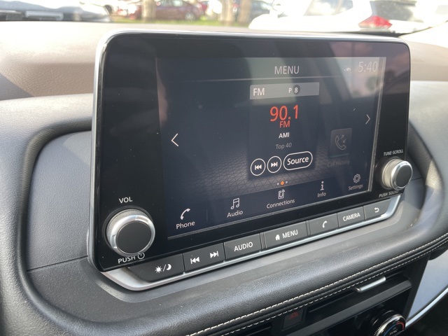 2023 Nissan Rogue SV photo 13