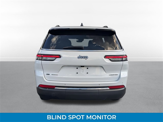 2023 Jeep Grand Cherokee Limited photo 2