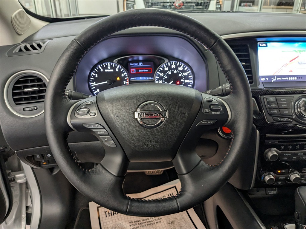 2020 Nissan Pathfinder SL Rock Creek photo 13