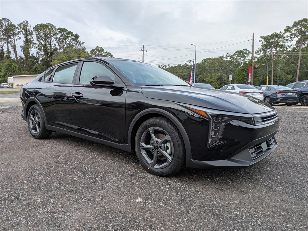 2025 Kia K4 LXS's photo