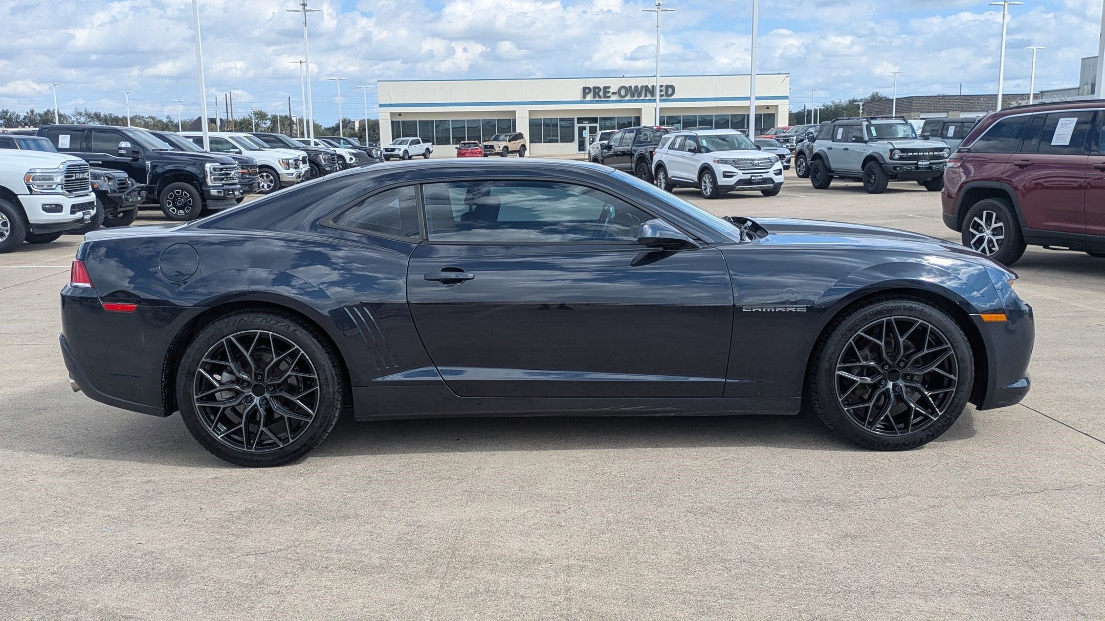 Used 2014 Chevrolet Camaro 2LS with VIN 2G1FA1E37E9218281 for sale in Manvel, TX