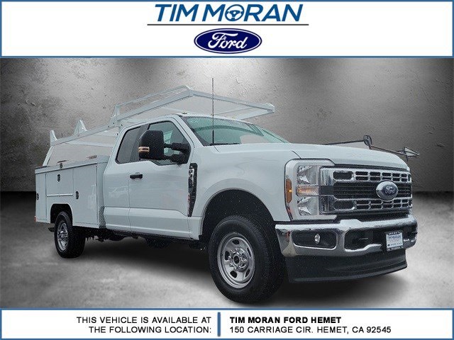 2026 Ford F-350 XL photo 2