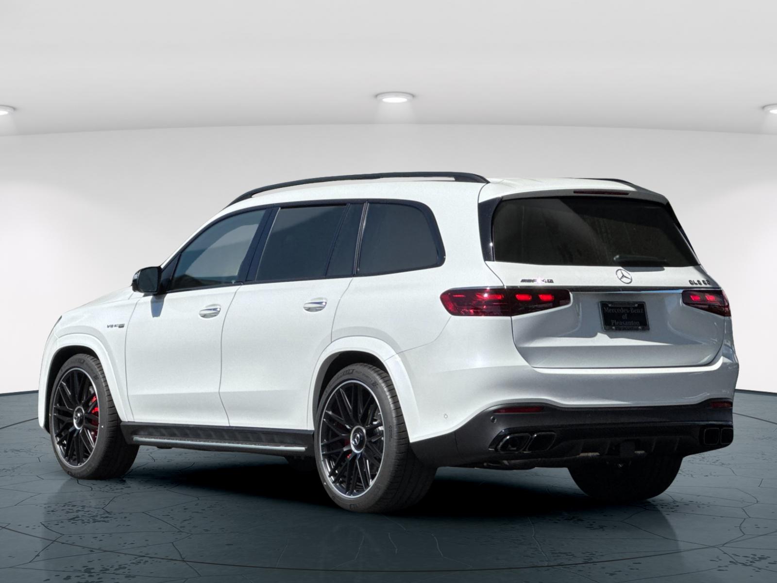 2025 Mercedes Benz GLS 63 AMG 4MATIC photo 4
