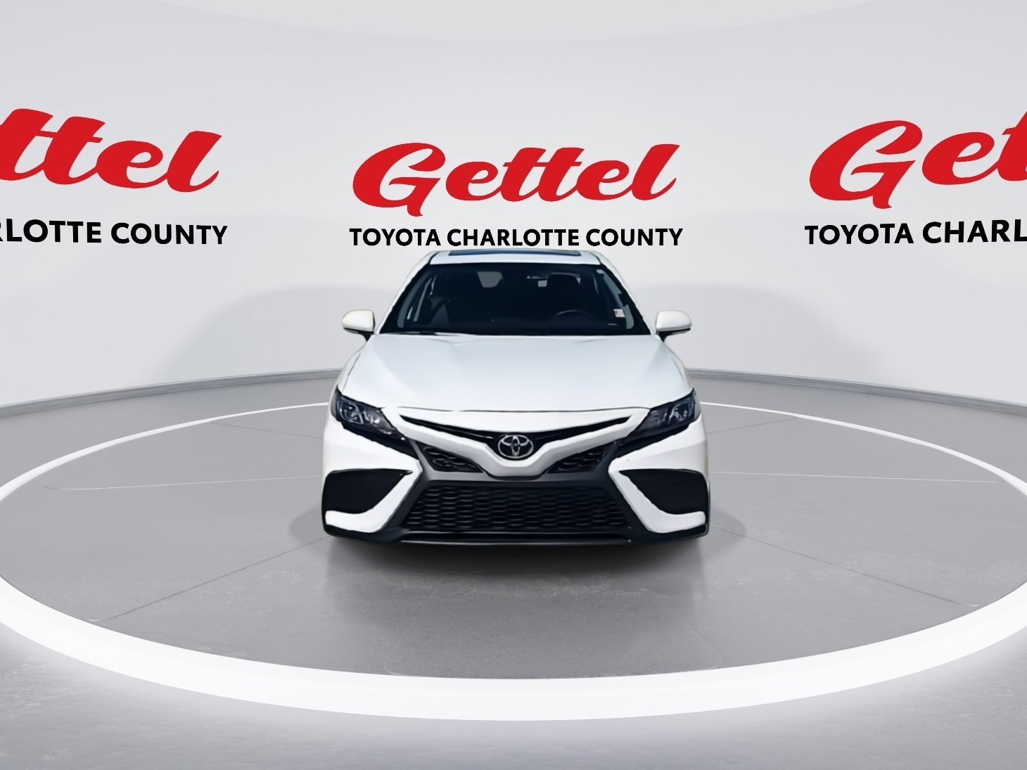 2024 Toyota Camry SE photo 3