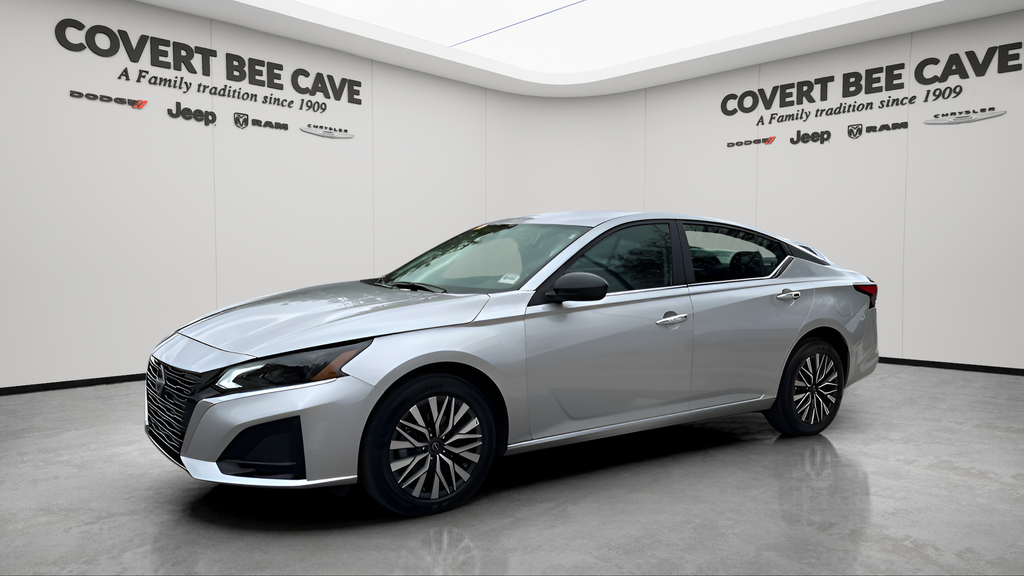 2025 Nissan Altima 2.5 SV photo 3