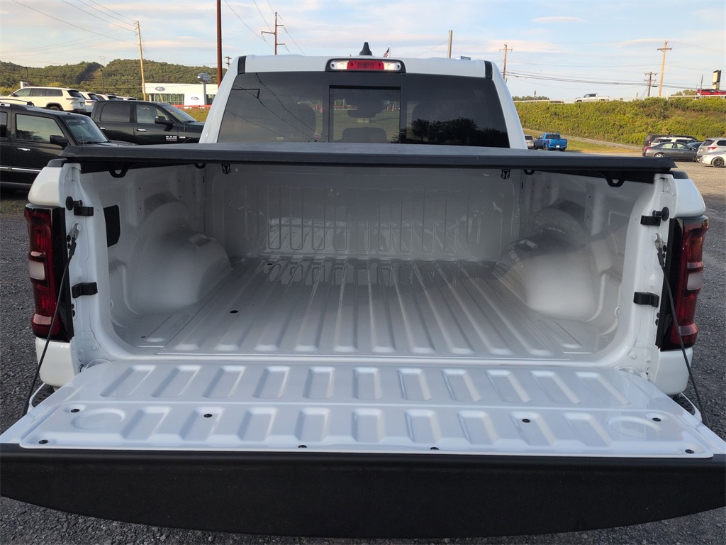 2025 Ram 1500 Big Horn photo 4