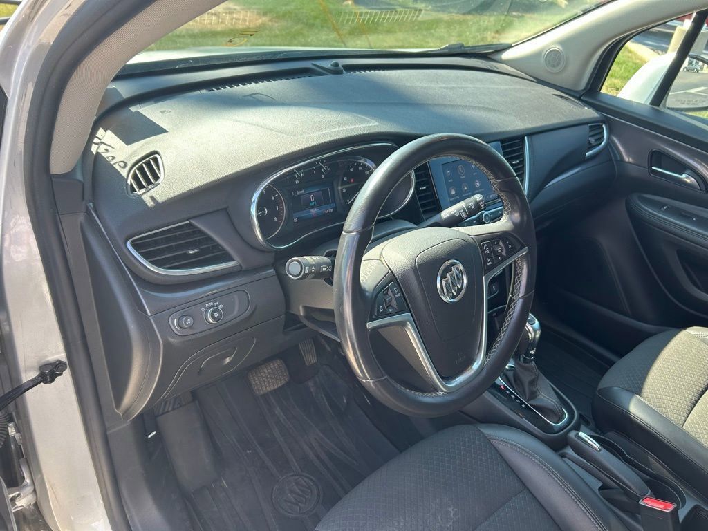 2022 Buick Encore Preferred photo 12