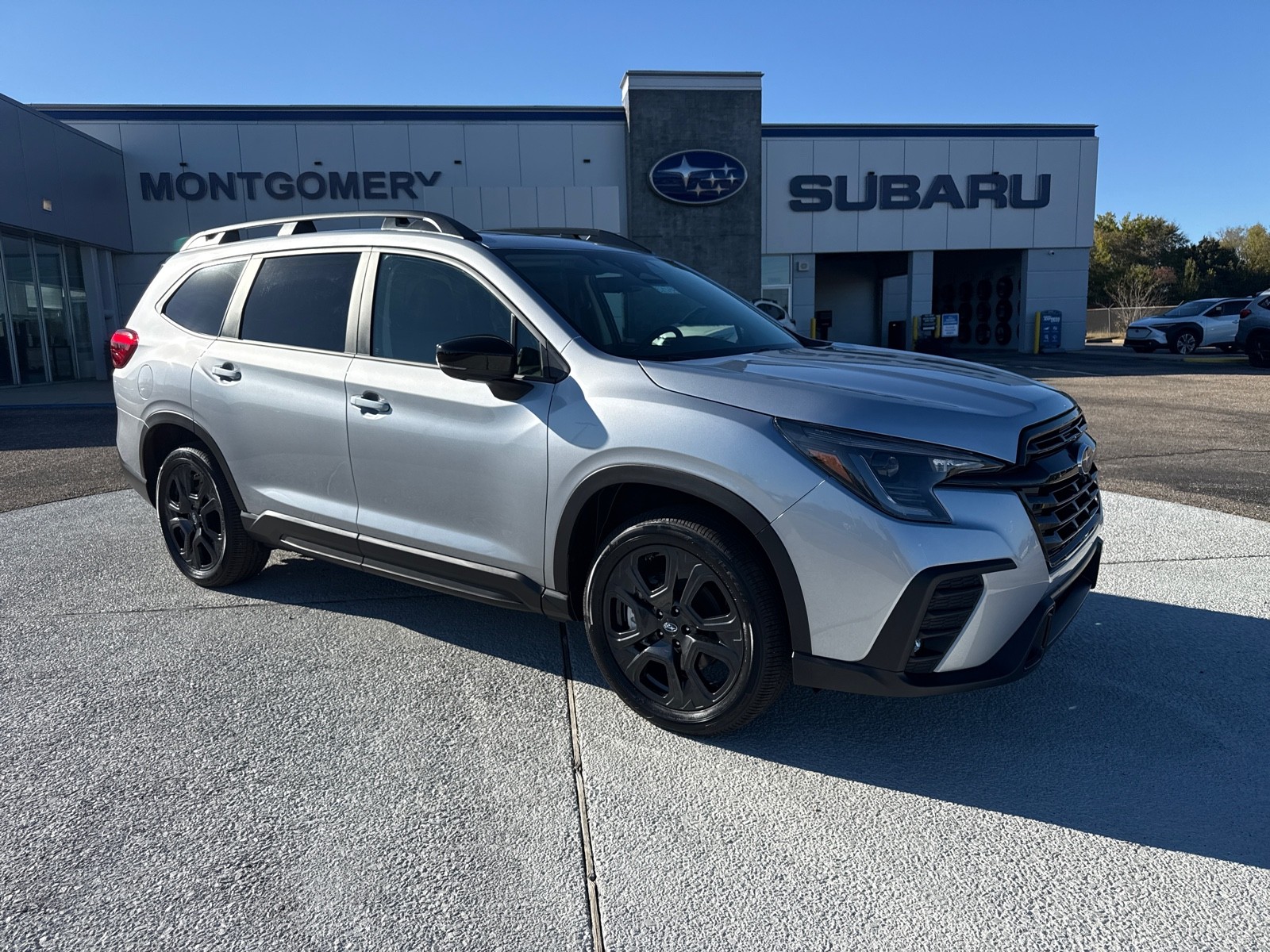 2025 Subaru Ascent Onyx Edition-Touring's photo