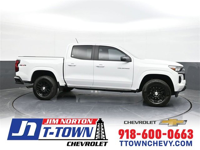 2024 Chevrolet Colorado LT's photo