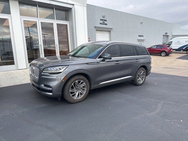 2021 Lincoln Aviator Base's photo