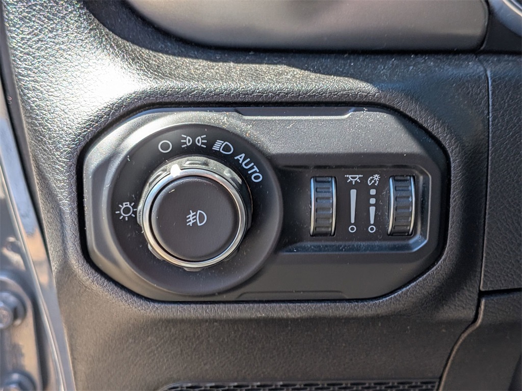 2021 Jeep Wrangler Unlimited Willys photo 10