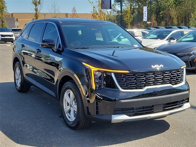 2026 Kia Sorento LX photo 3