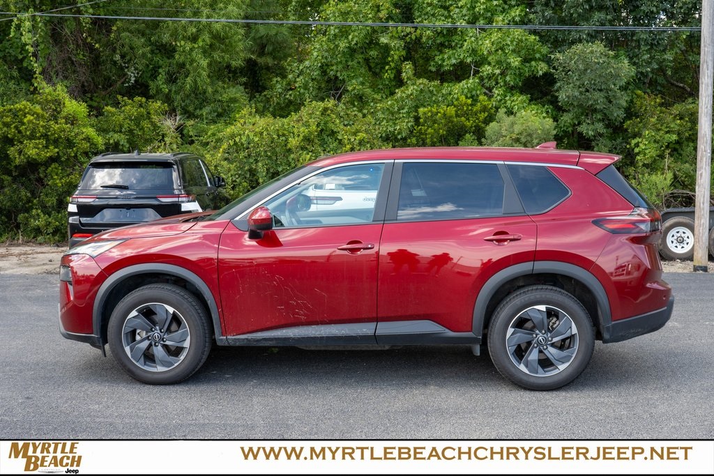2025 Nissan Rogue SV photo 3