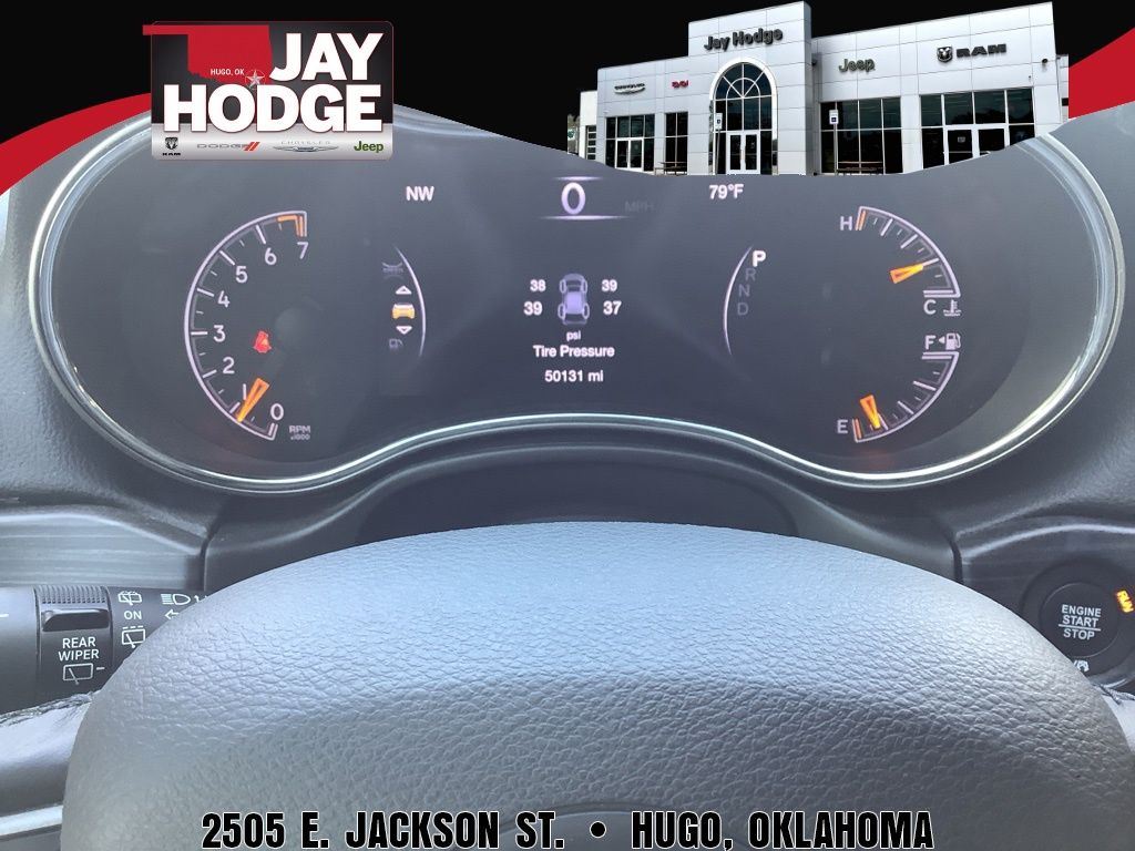 2022 Jeep Cherokee Laredo photo 11
