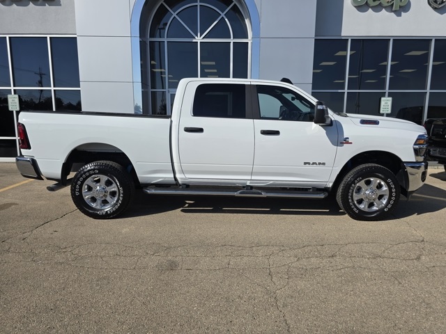 2025 Ram 2500 Big Horn photo 2