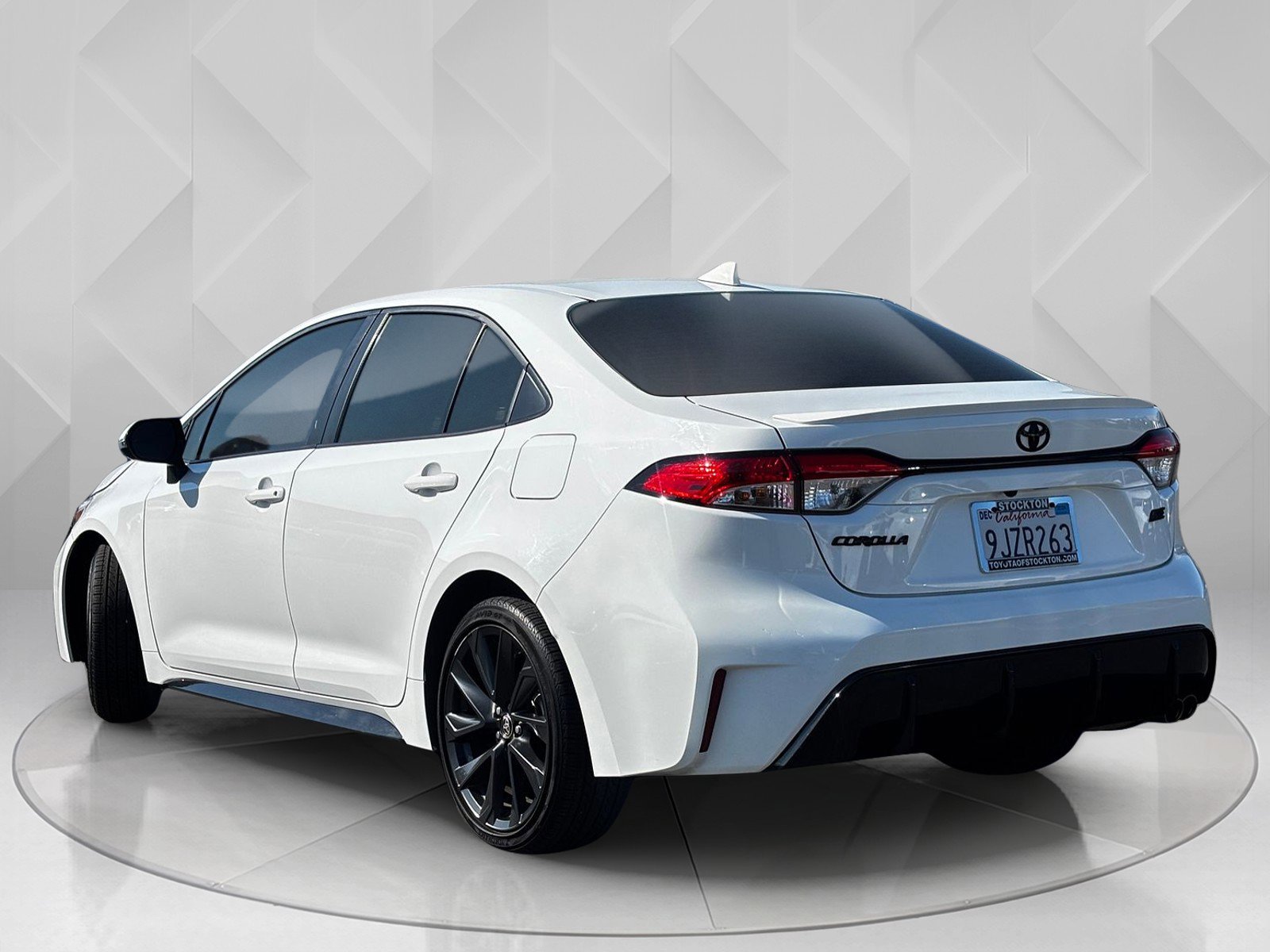2024 Toyota Corolla SE Premium photo 3