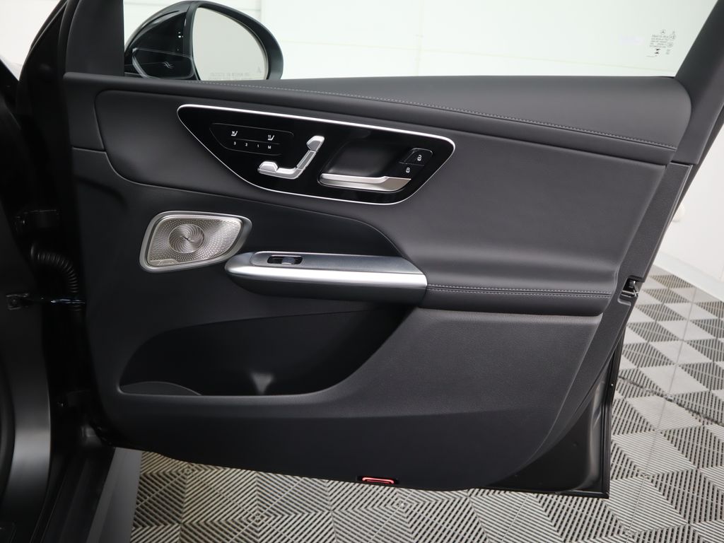 2026 Mercedes Benz GLC 300 4MATIC photo 26