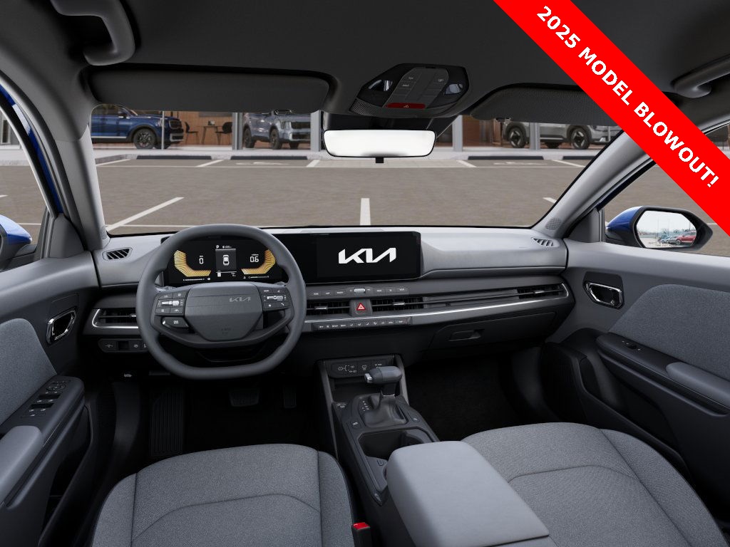 2025 Kia K4 LXS photo 11