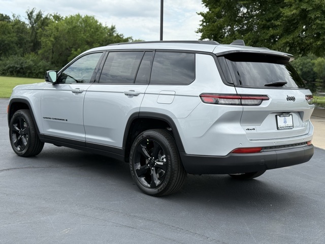2025 Jeep Grand Cherokee Altitude X photo 5