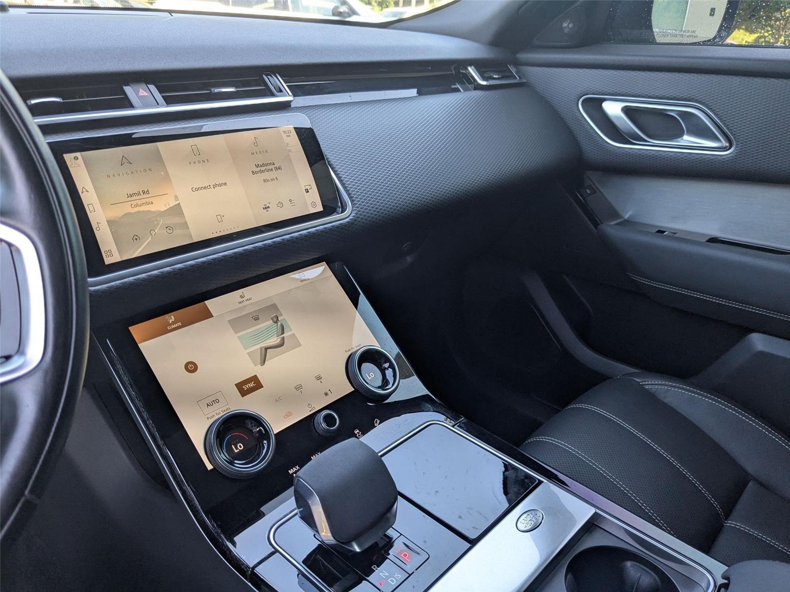 2022 Land Rover Range Rover Velar R-Dynamic S photo 15