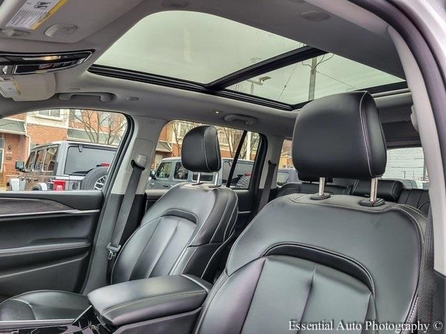 2023 JEEP GRAND CHEROKEE - Image 10