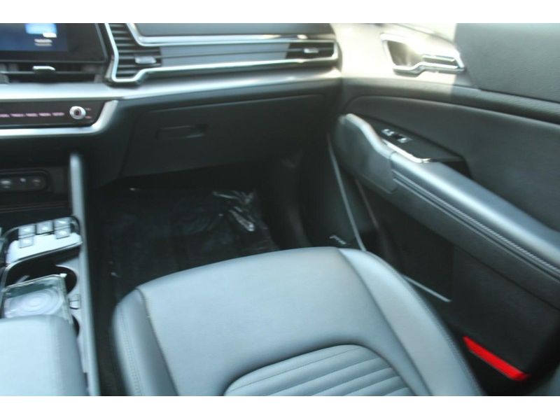 2023 Kia Sportage photo 17