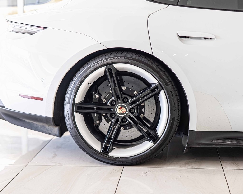2020 PORSCHE TAYCAN - Image 12