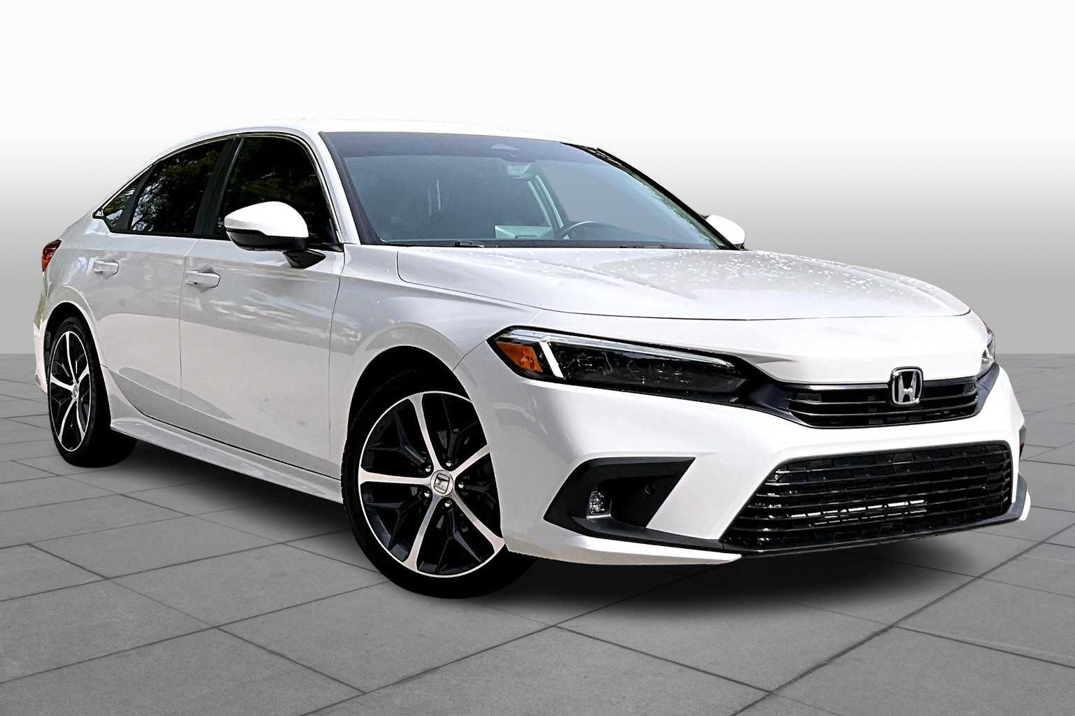 2024 Honda Civic Touring photo 2