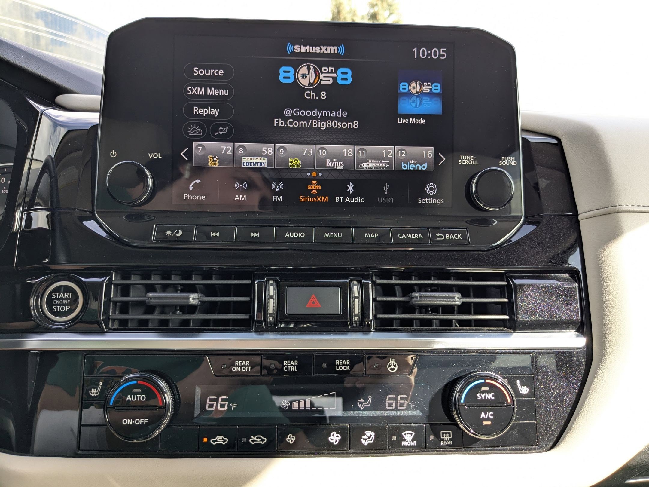 2023 Nissan Pathfinder SL photo 15