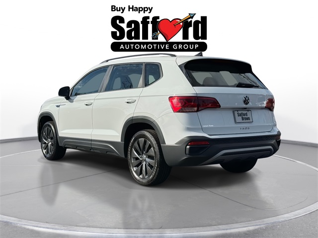 2024 Volkswagen Taos S photo 4