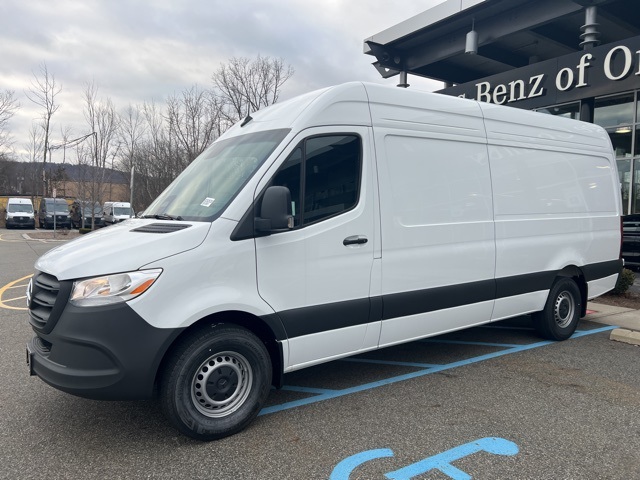 2025 Mercedes-Benz Sprinter Cargo Van Base's photo