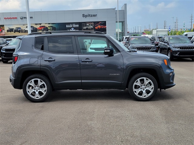 2022 Jeep Renegade Limited photo 4