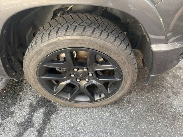 2022 Ram 1500 Laramie photo 3