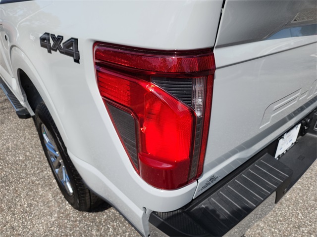 2024 Ford F-150 XLT photo 7
