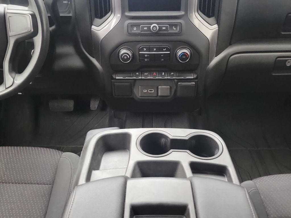 2021 Chevrolet Silverado 1500 Custom photo 17