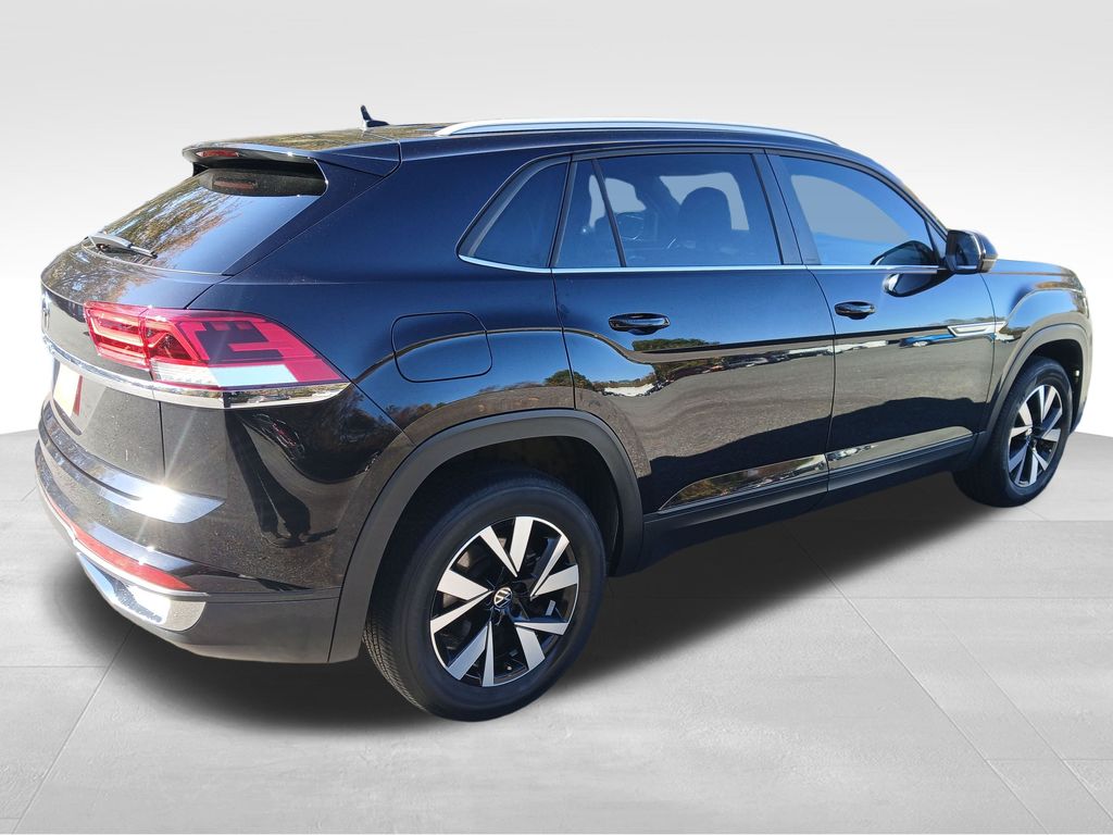 2022 Volkswagen Atlas Cross Sport SE photo 4