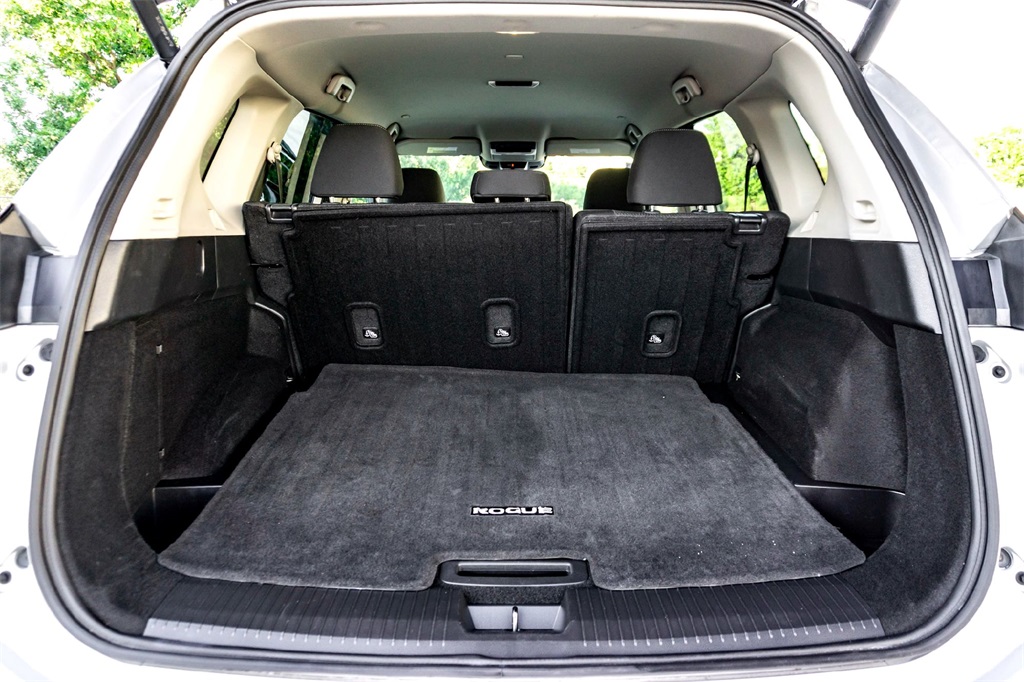 2024 Nissan Rogue SV photo 29