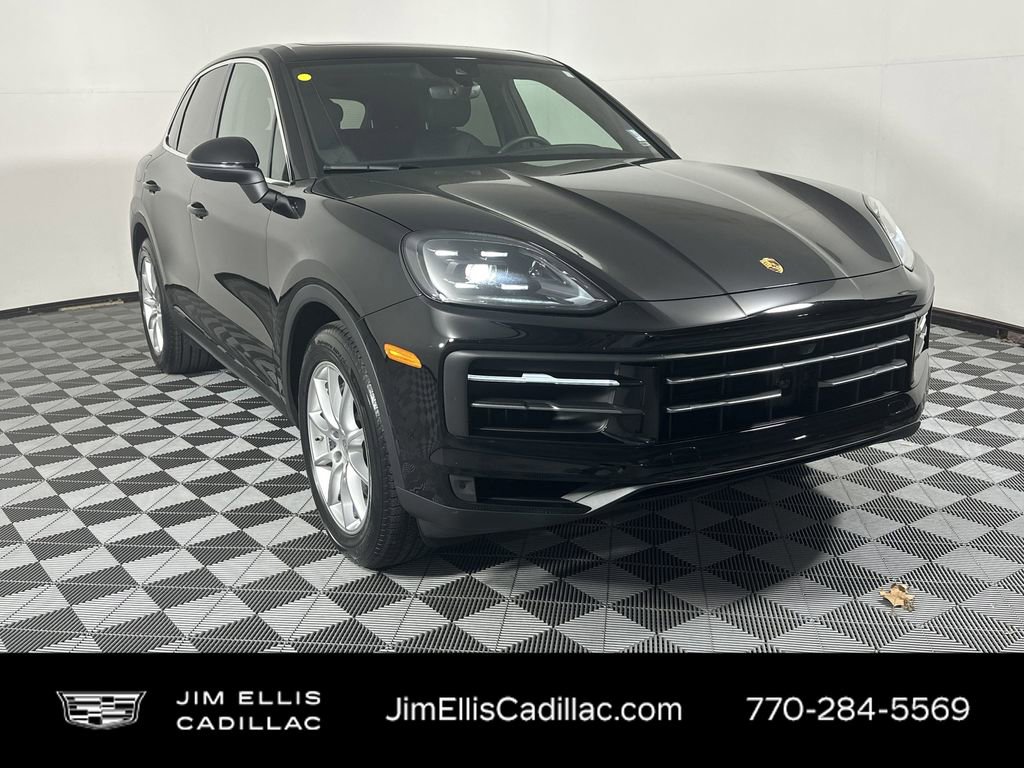 2024 Porsche Cayenne Base's photo