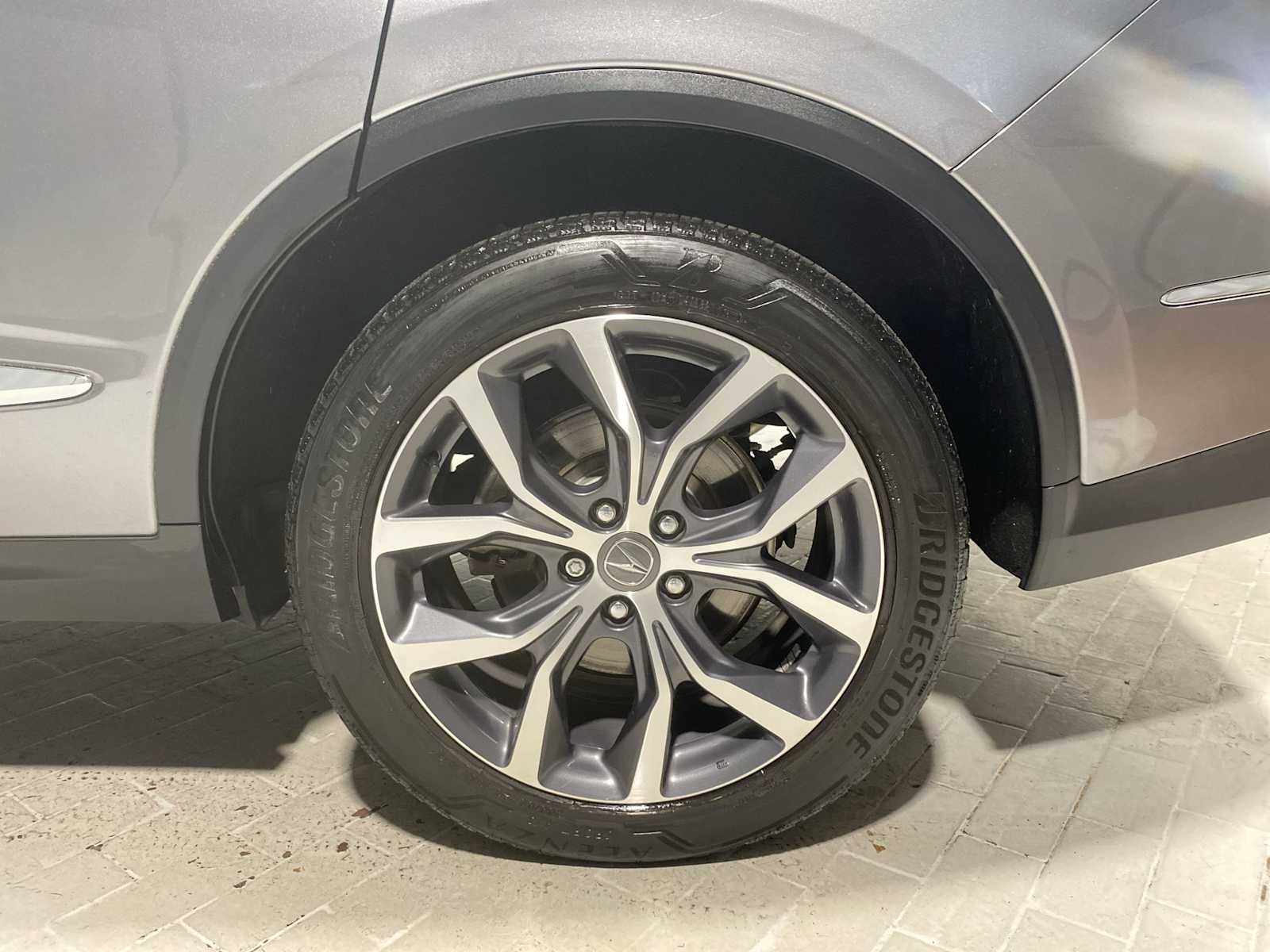 2023 Acura MDX Technology SH-AWD photo 7