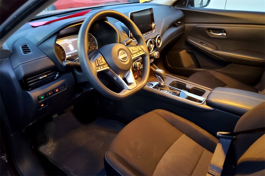 2025 Nissan Sentra SV photo 8