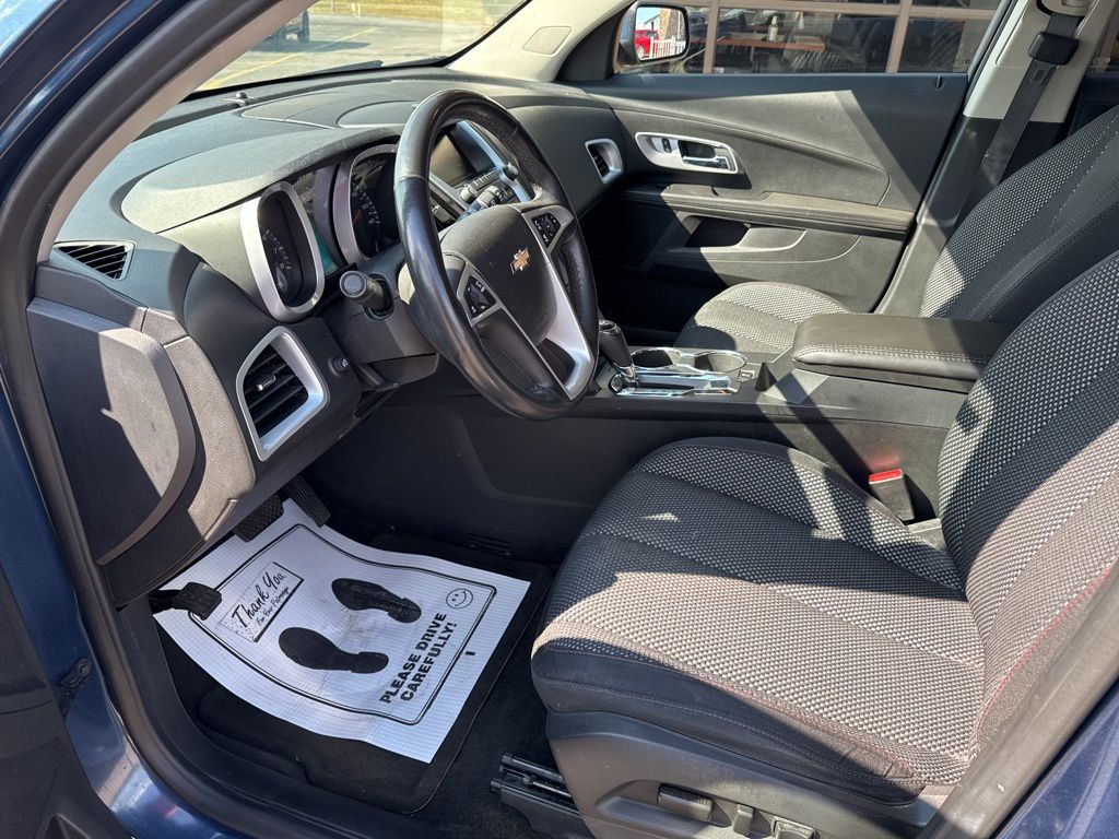 2017 Chevrolet Equinox LT photo 16